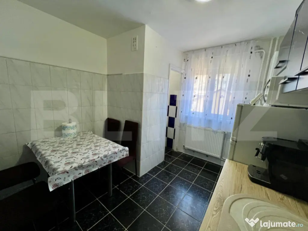 Apartament semidecomandat cu 2 camere, 52mp, centrala, zona 