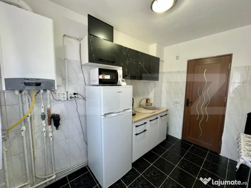 Apartament semidecomandat cu 2 camere, 52mp, centrala, zona 