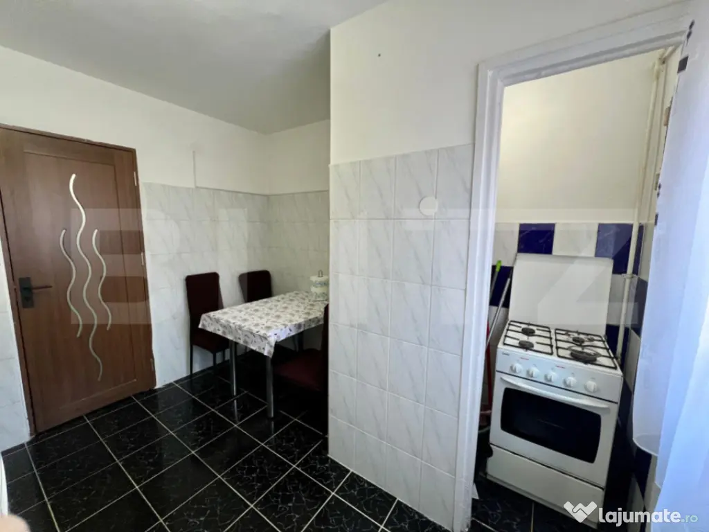 Apartament semidecomandat cu 2 camere, 52mp, centrala, zona 