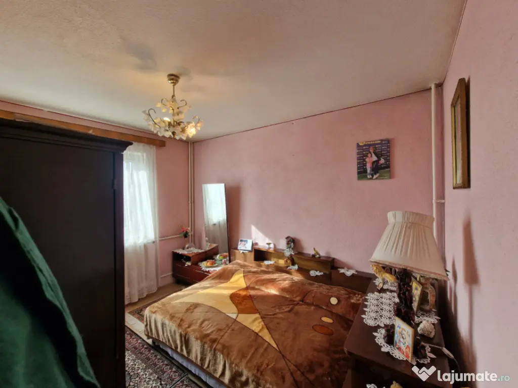 Apartament 3 camere 46 mp Ferentari - Bloc reabilitat 