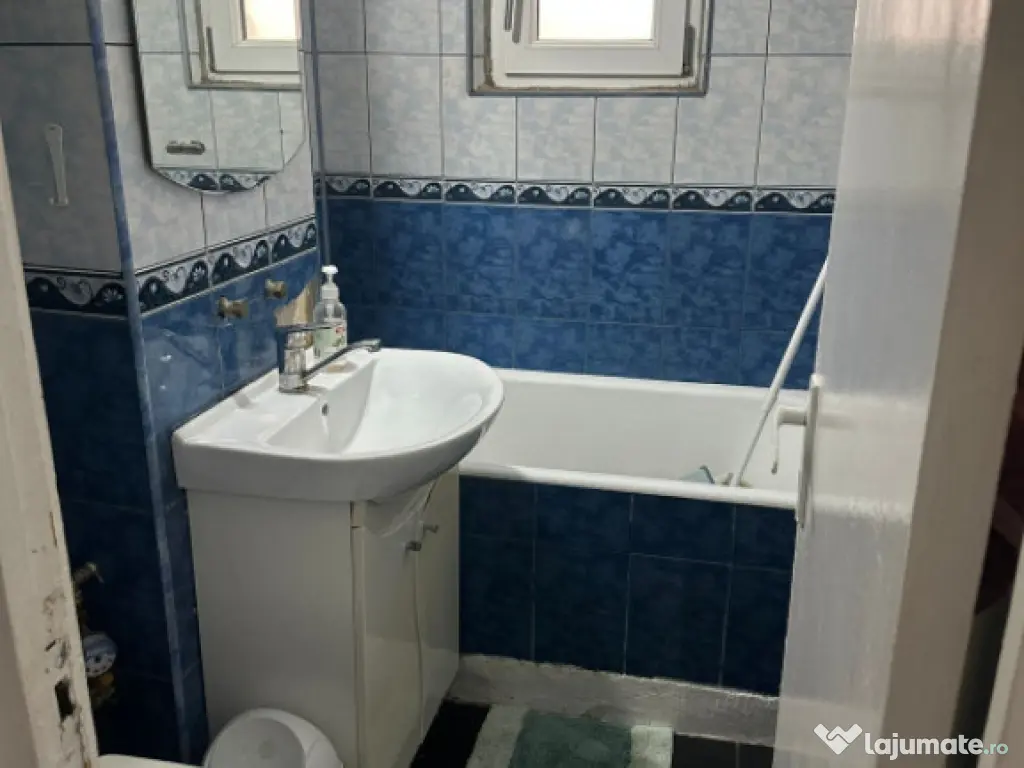 Apartament 3 camere, 51.77 mp, Calea București, aproape de 