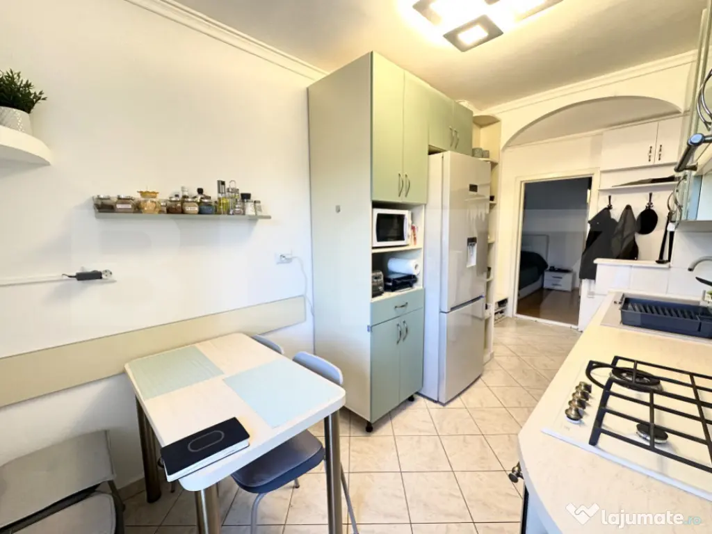 Apartament 3 camere, 2 băi- Calea Lipovei 