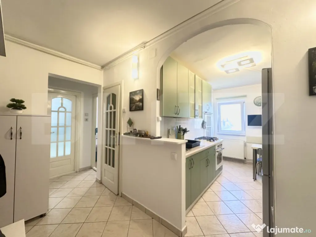 Apartament 3 camere, 2 băi- Calea Lipovei 