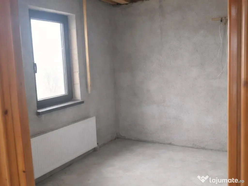 Casa 5 Camere in Stupini 