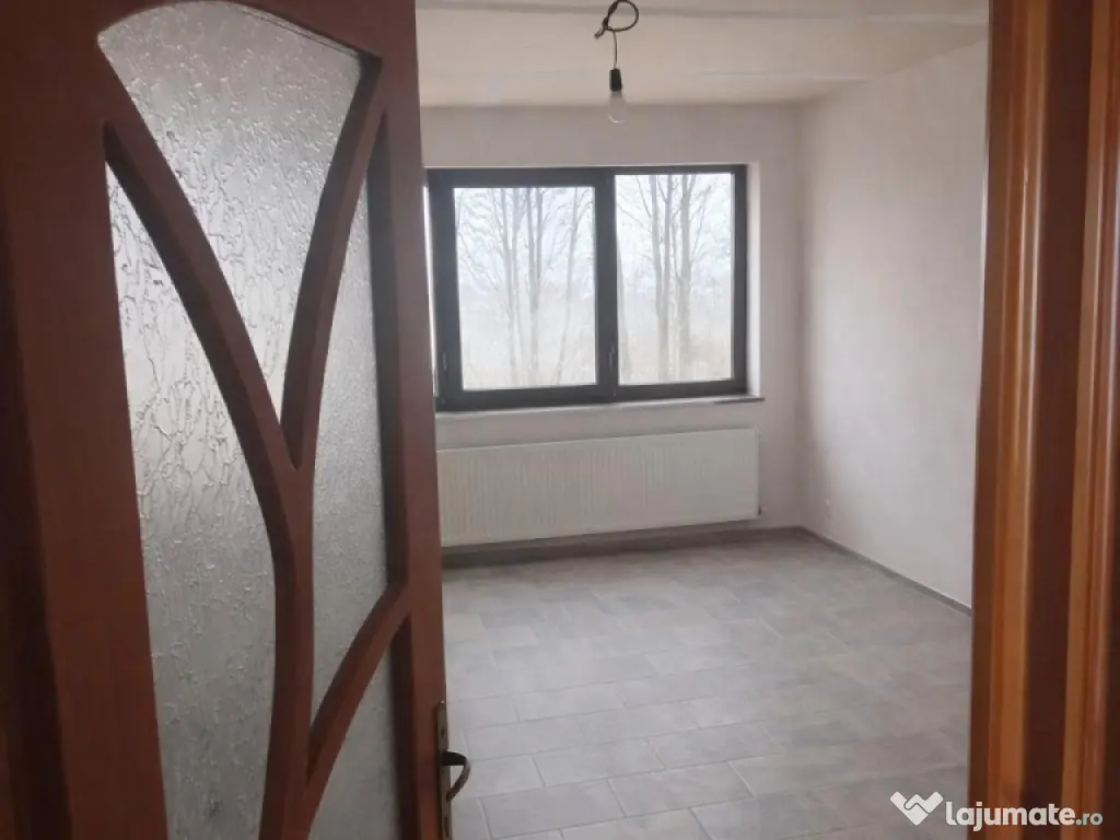 Casa 5 Camere in Stupini 