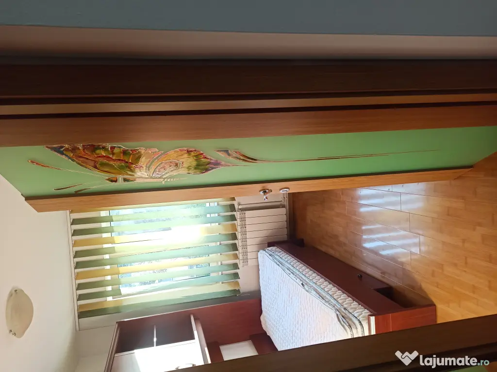 De inchiriat apartament 3 camere cu loc de parcare inclus 