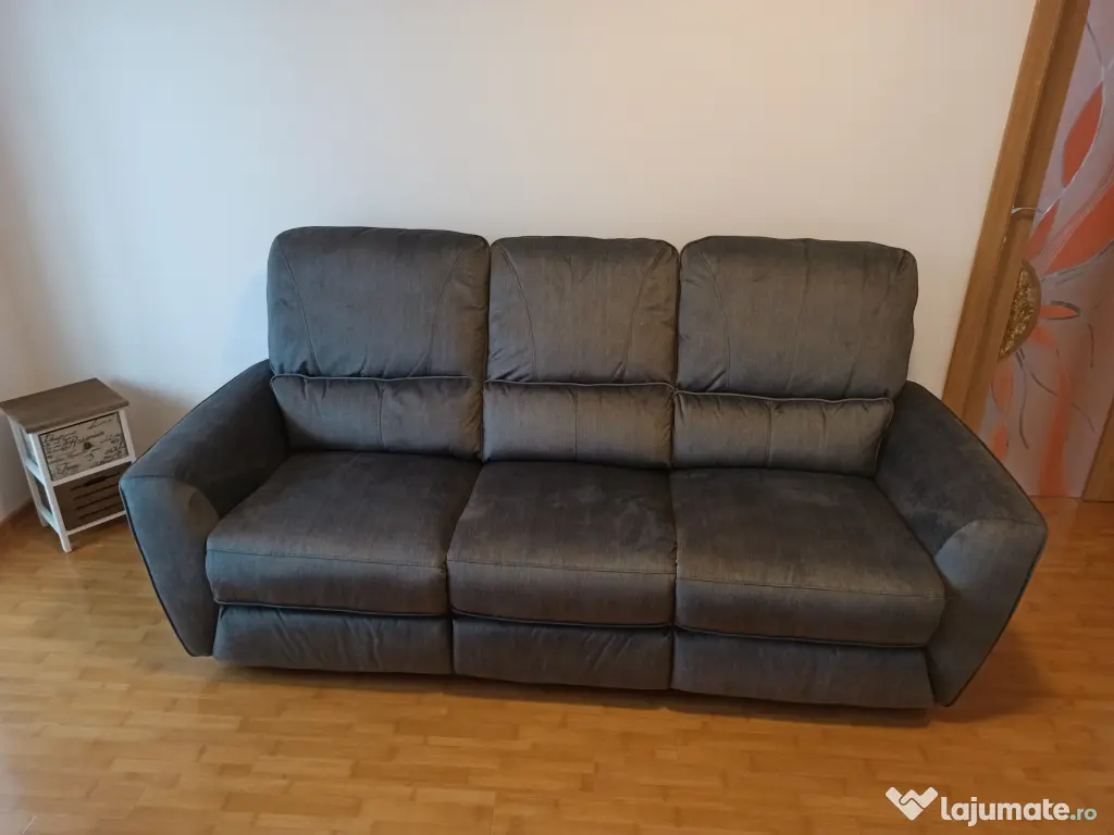 De inchiriat apartament 3 camere cu loc de parcare inclus 