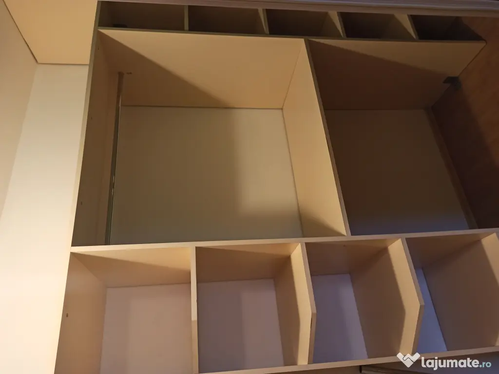 De inchiriat apartament 3 camere cu loc de parcare inclus 