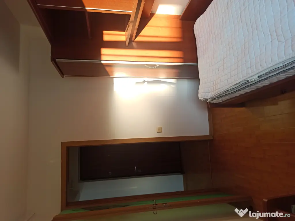 De inchiriat apartament 3 camere cu loc de parcare inclus 