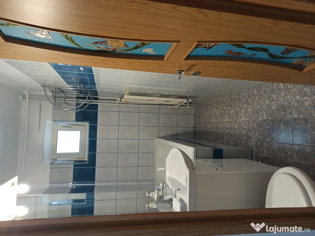 De inchiriat apartament 3 camere cu loc de parcare inclus 