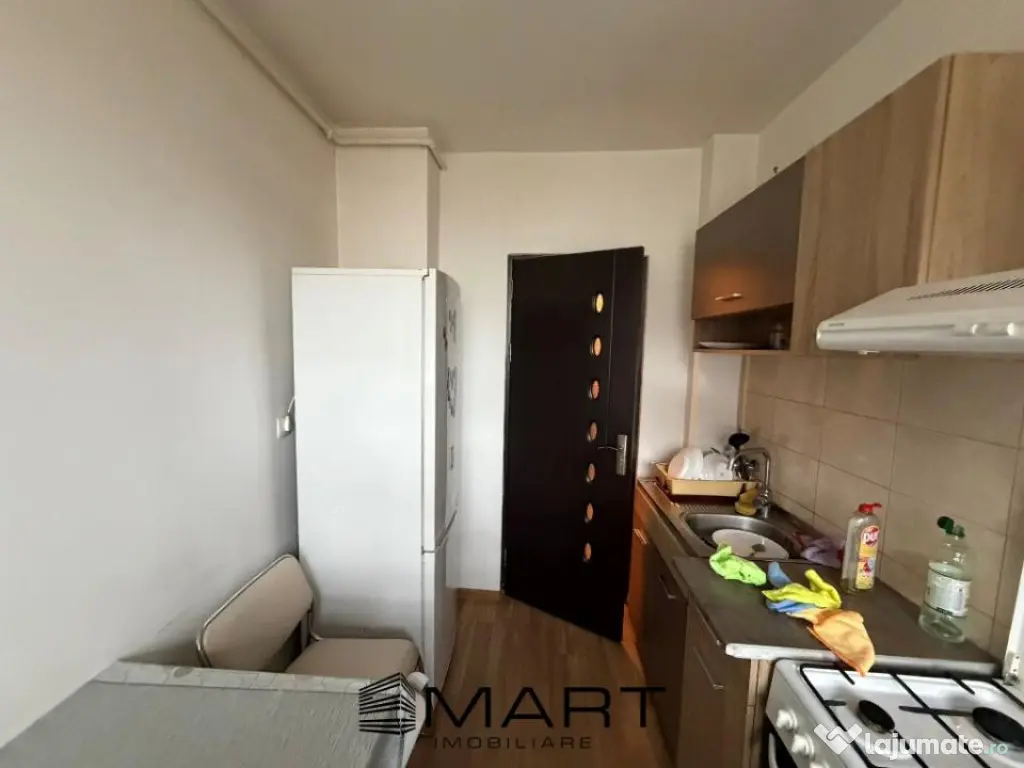 Apartament 2 camere decomandate et. 7/10 Mihai Viteazul 