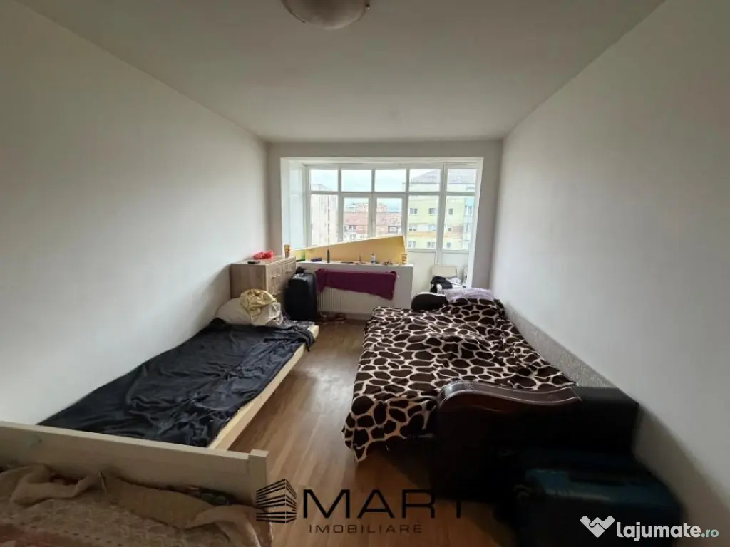 Apartament 2 camere decomandate et. 7/10 Mihai Viteazul 