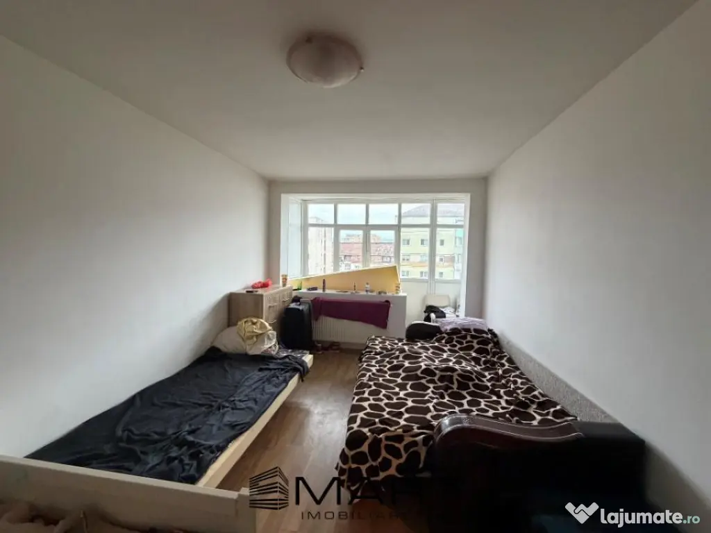 Apartament 2 camere decomandate et. 7/10 Mihai Viteazul 