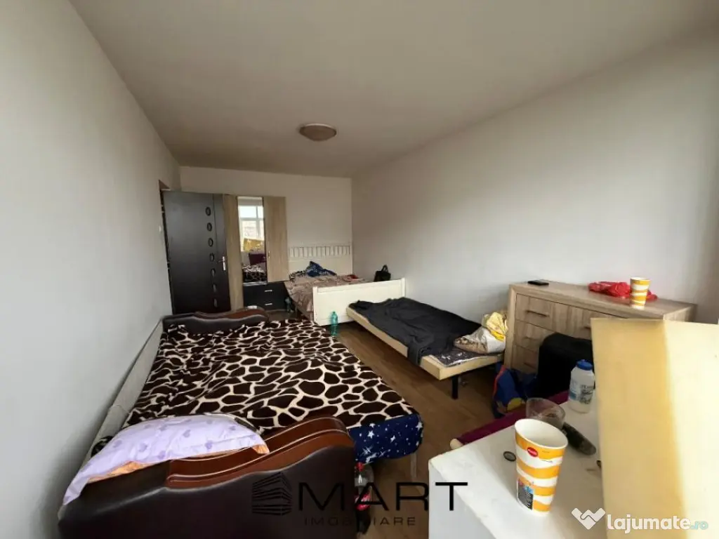 Apartament 2 camere decomandate et. 7/10 Mihai Viteazul 