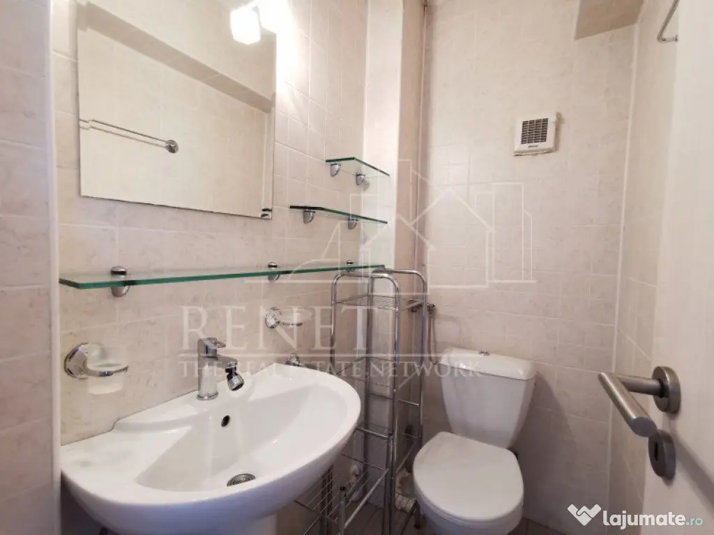 Apartament Central, bloc Casa Cartii 