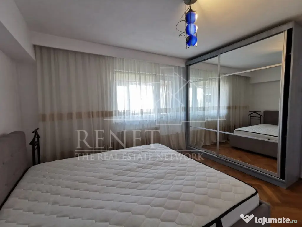 Apartament Central, bloc Casa Cartii 