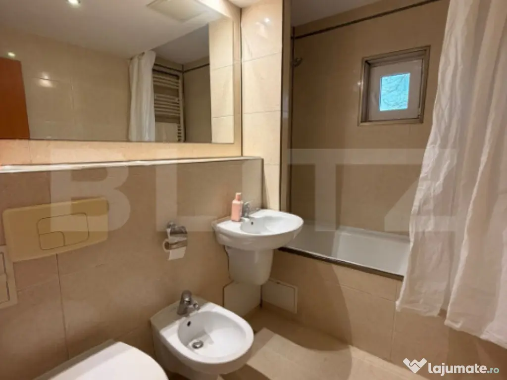 Apartament 3 camere decomandat, gata de mutat, zona 1 Mai 