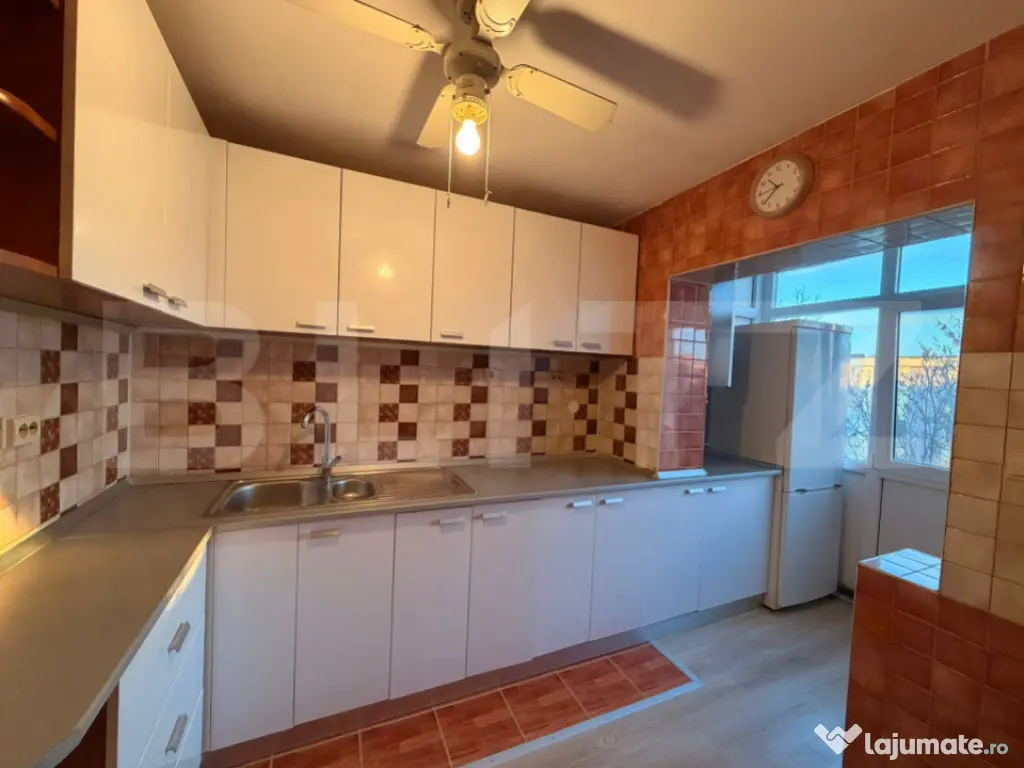 Apartament 3 camere decomandat, gata de mutat, zona 1 Mai 