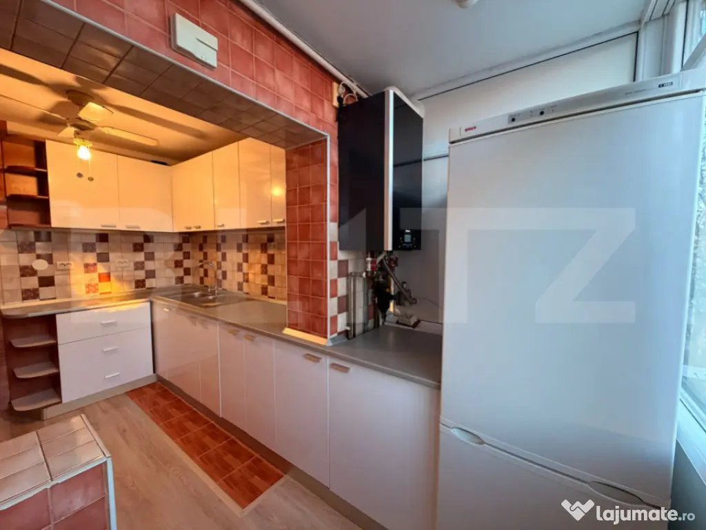 Apartament 3 camere decomandat, gata de mutat, zona 1 Mai 