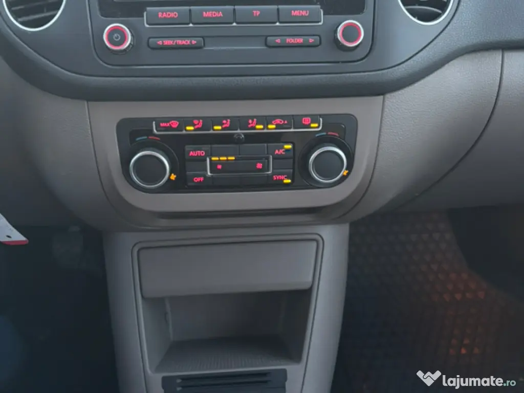 Vw golf 6 Plus 2013 Benzină 1400 cm km 15900 