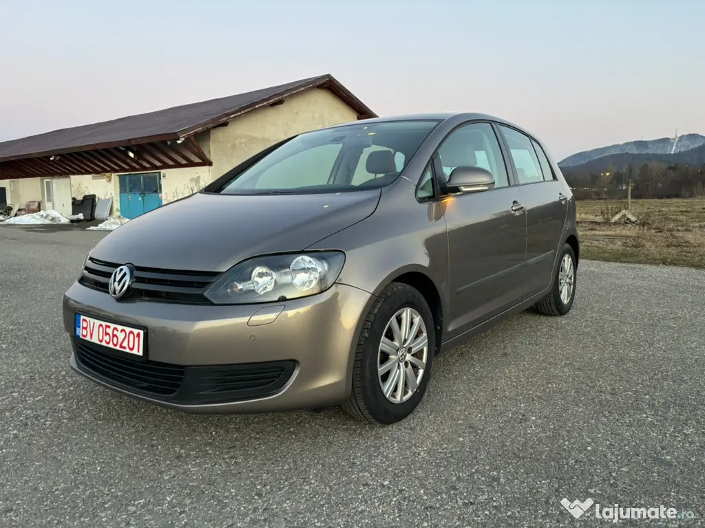 Vw golf 6 Plus 2013 Benzină 1400 cm km 15900 