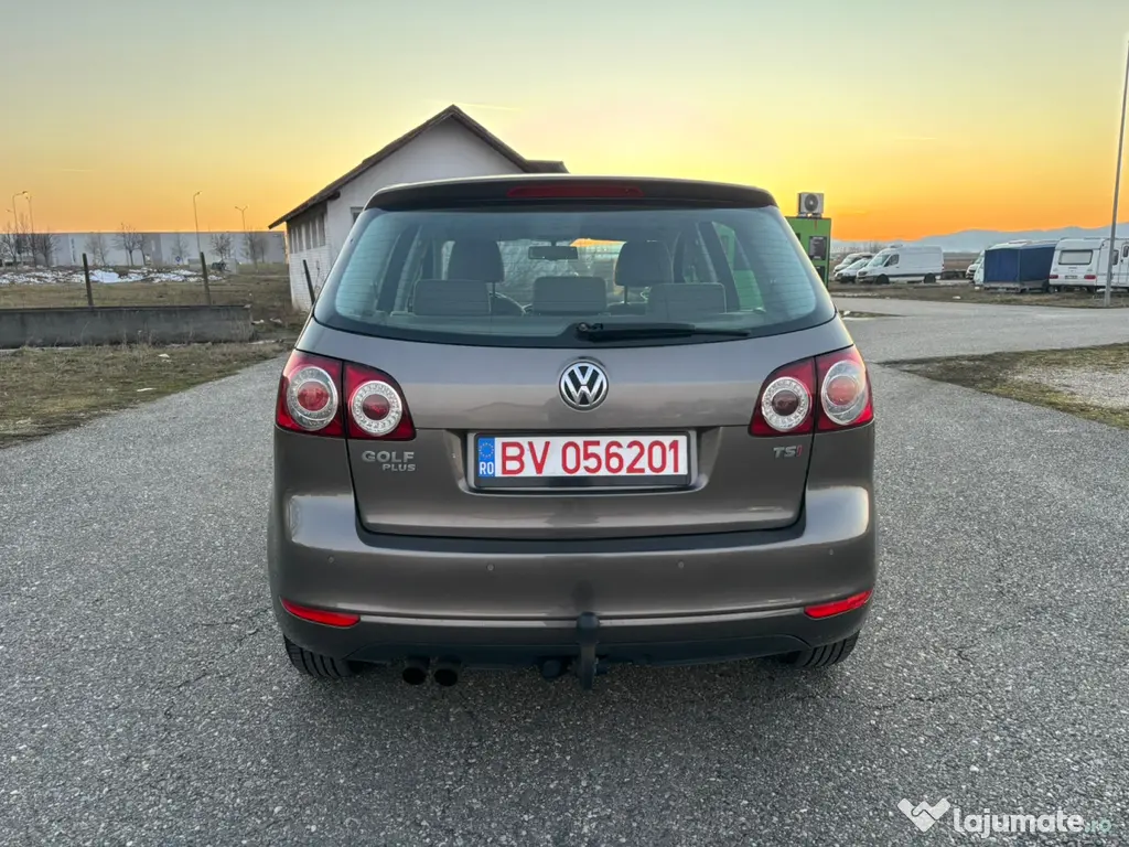 Vw golf 6 Plus 2013 Benzină 1400 cm km 15900 
