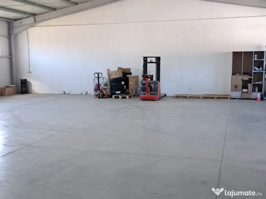 Inchiriez hala in Dej 365mp 