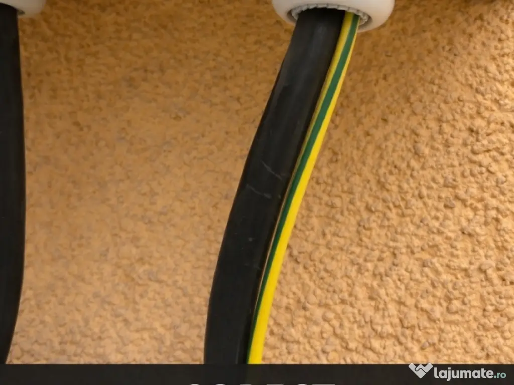 Electrician – Panouri fotovoltaice și instalații electrice | Rapid și sigur 