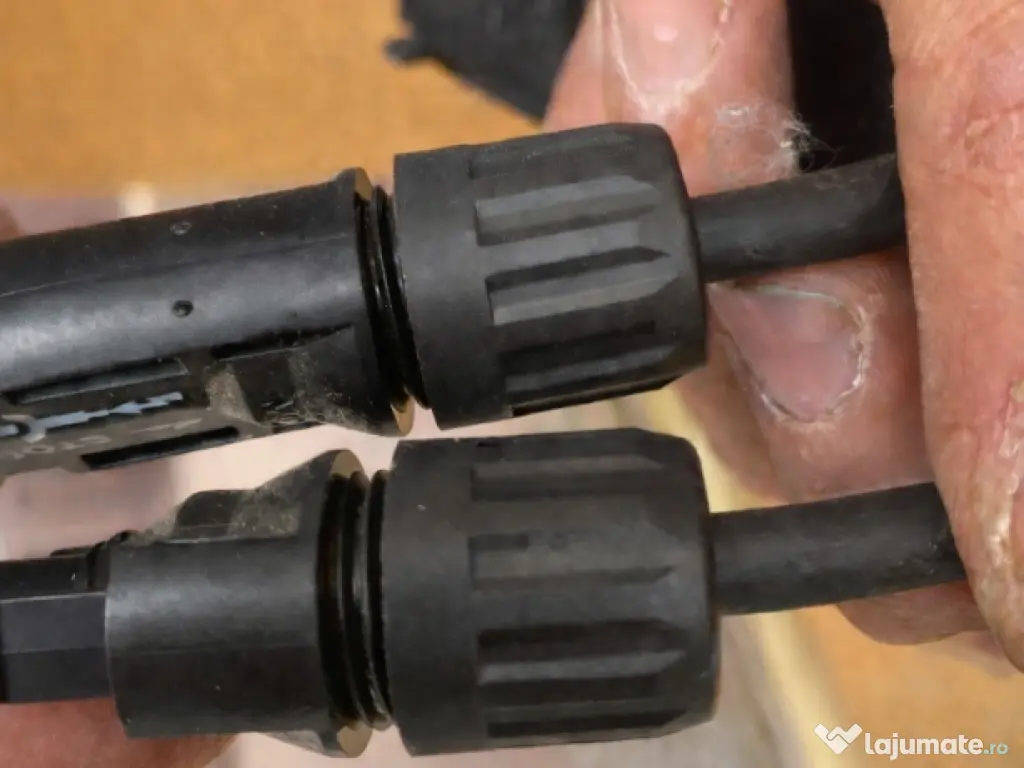 Electrician – Panouri fotovoltaice și instalații electrice | Rapid și sigur 