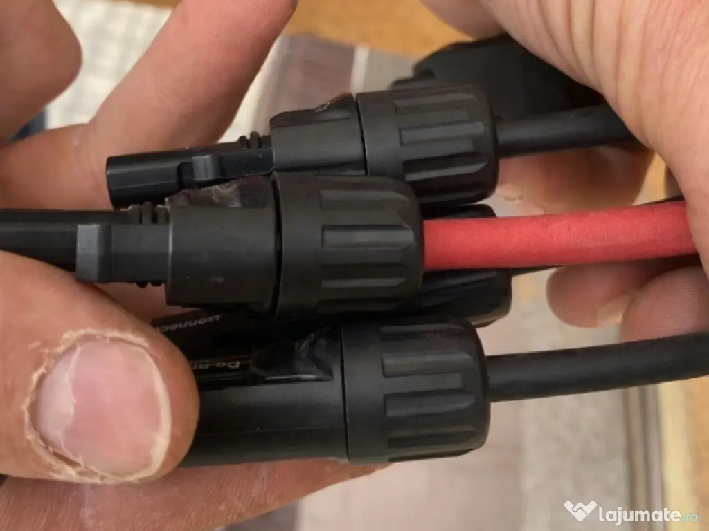 Electrician – Panouri fotovoltaice și instalații electrice | Rapid și sigur 