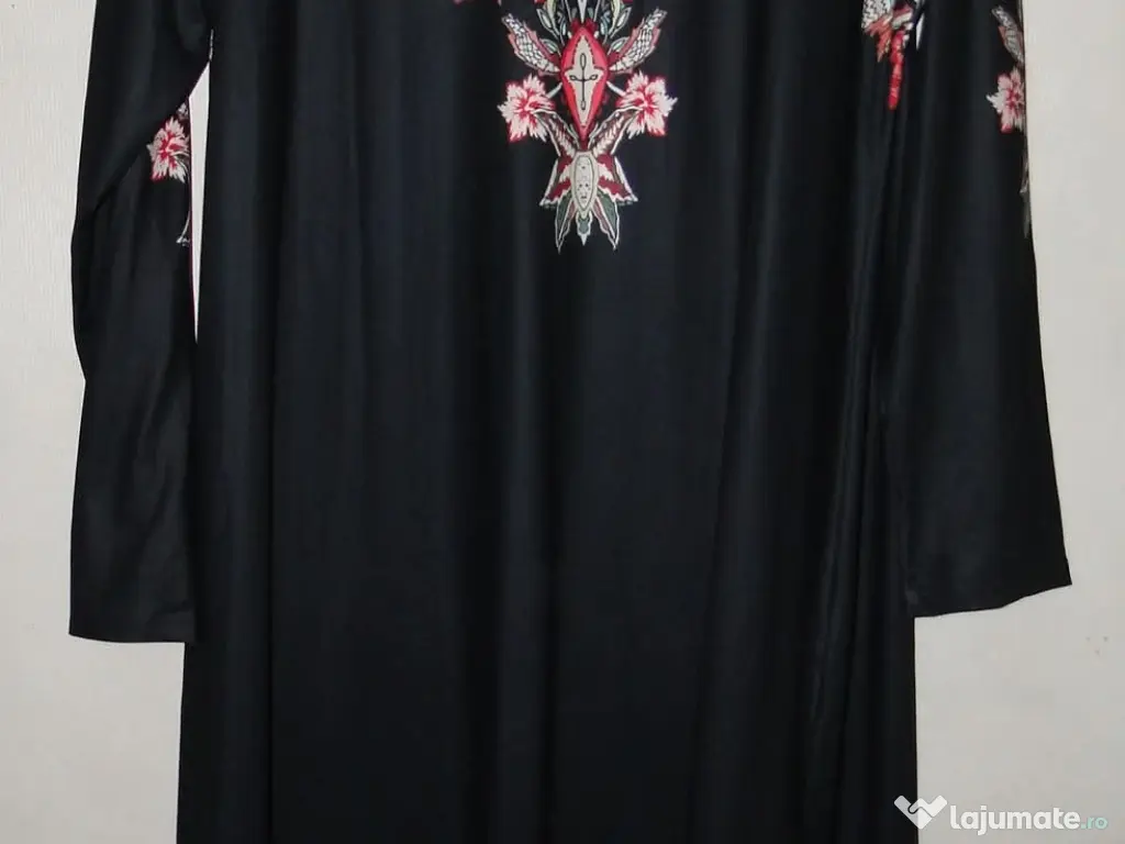 Rochie superba, elastica 