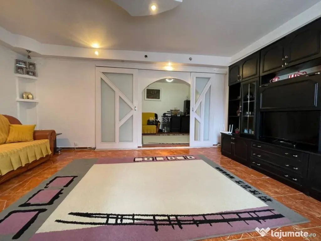 De vanzare, 2 camere decomandat, zona Moara de Foc -Autocent 