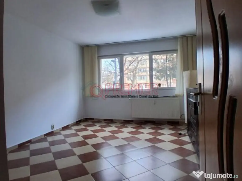 Garsonieră - Spatiu comercial - Dimitrie Cantemir - Metrou 