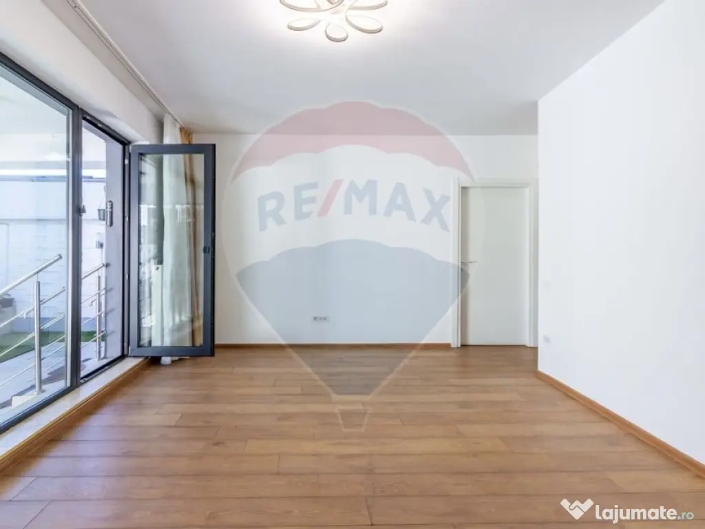 Apartament de vanzare în Bucurestii Noi, curte 80 mp, pa... 