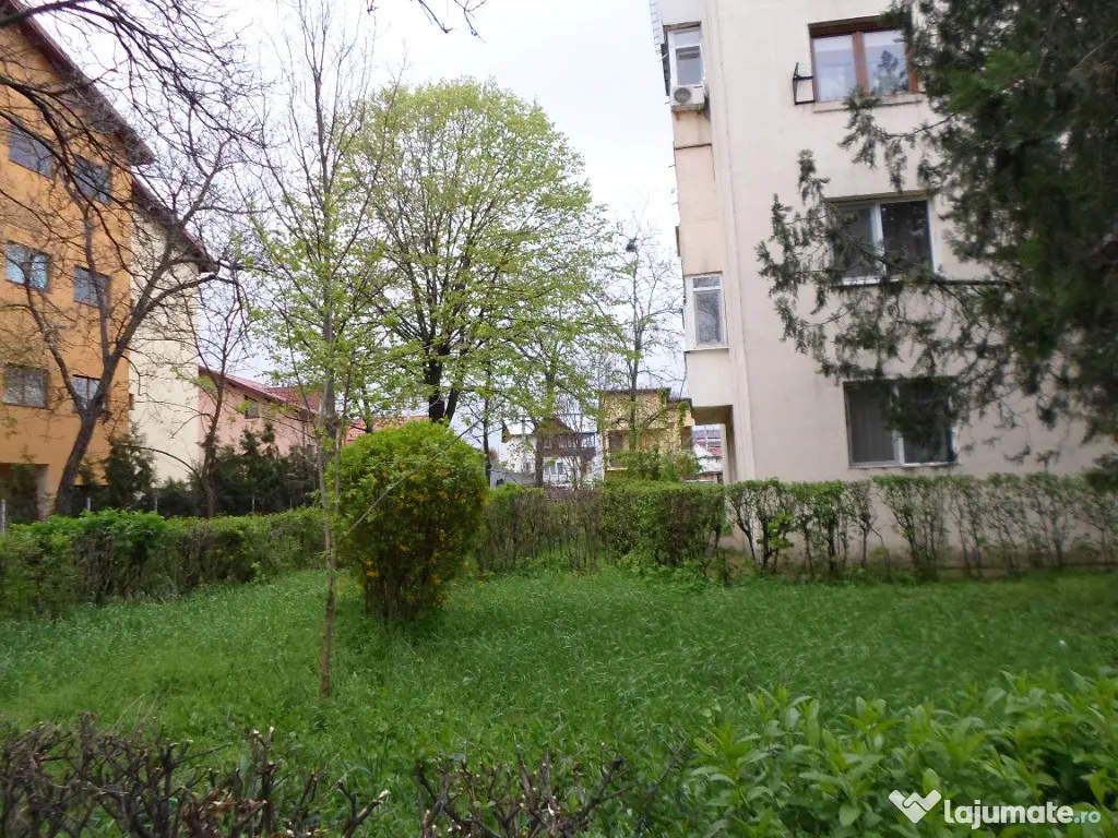 Apartament 3 camere decomandat, parter in Ploiesti, Grindului 