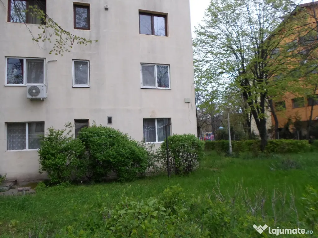 Apartament 3 camere decomandat, parter in Ploiesti, Grindului 