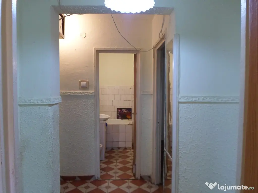 Apartament 3 camere decomandat, parter in Ploiesti, Grindului 