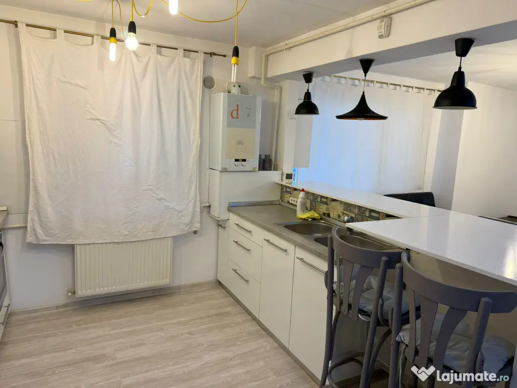 Vand apartament 2 camere Baciu Parter
