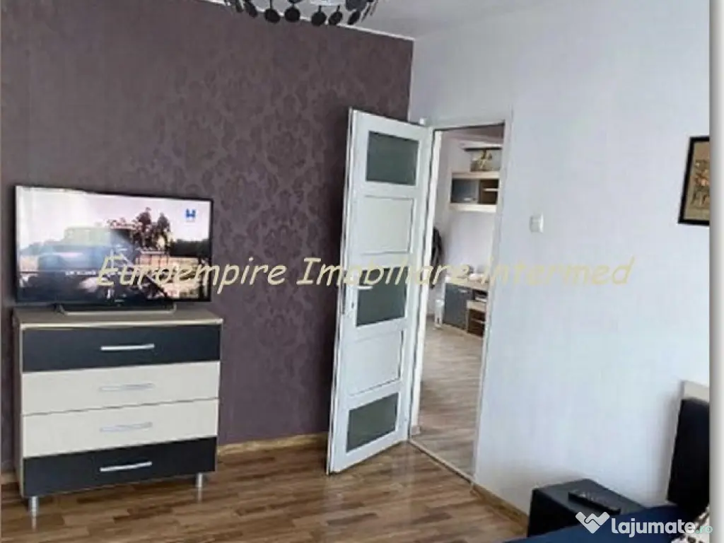 Apartament 3 camere decomandate zona Inel 1 