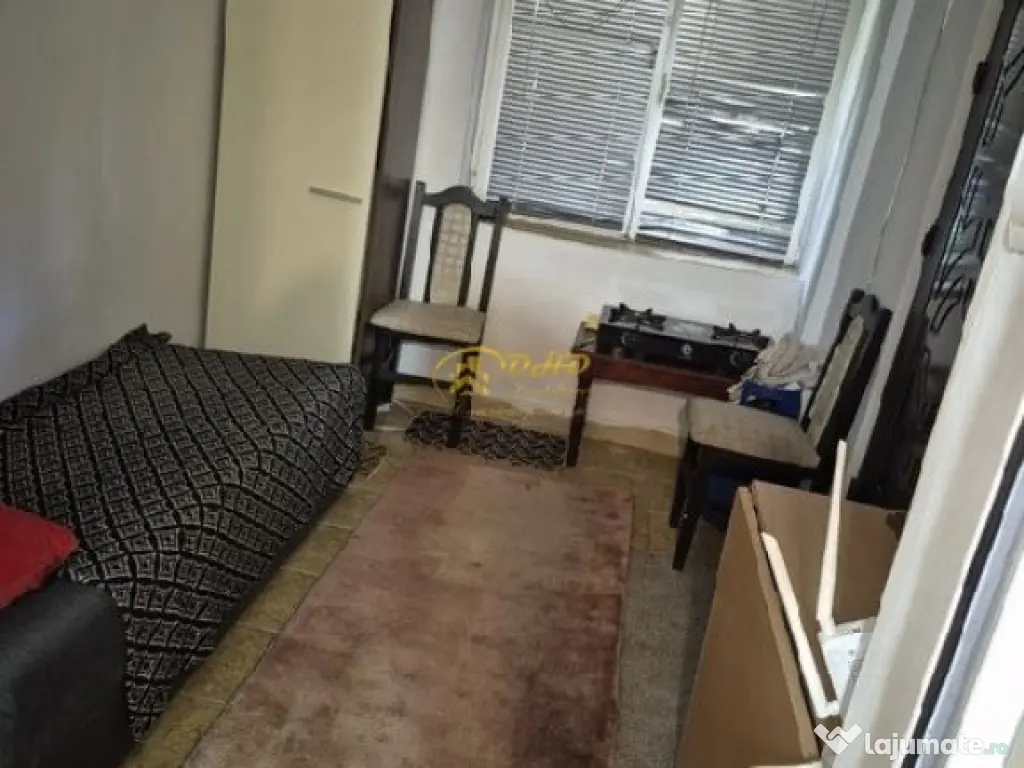 Camera de camin, in spate la autogara Codreanu 