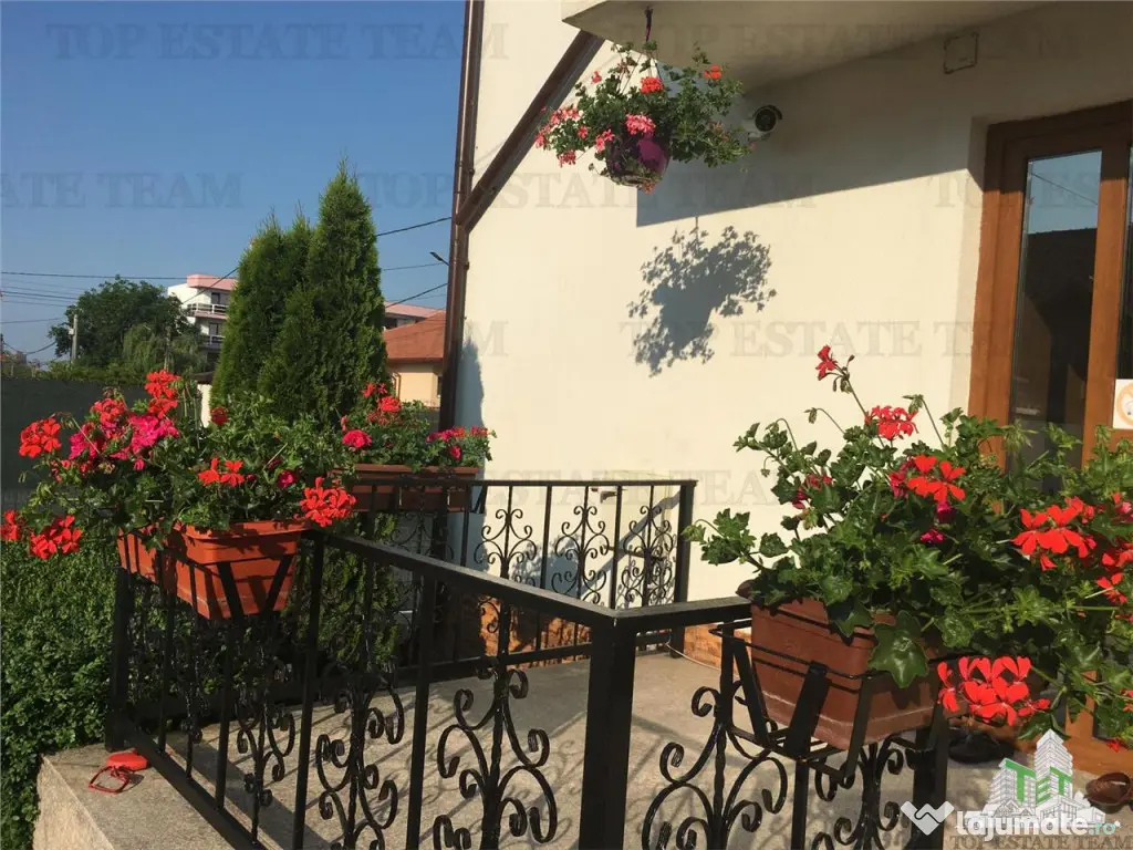 Vila 10 camere disponibila spre administrare/sezon, Costines 