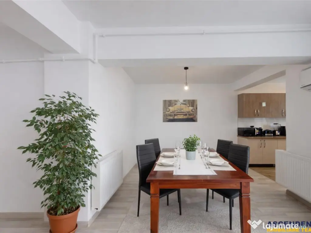 Pe 2 niveluri, Penthouse modern la bulevard, parcare, boxa, 