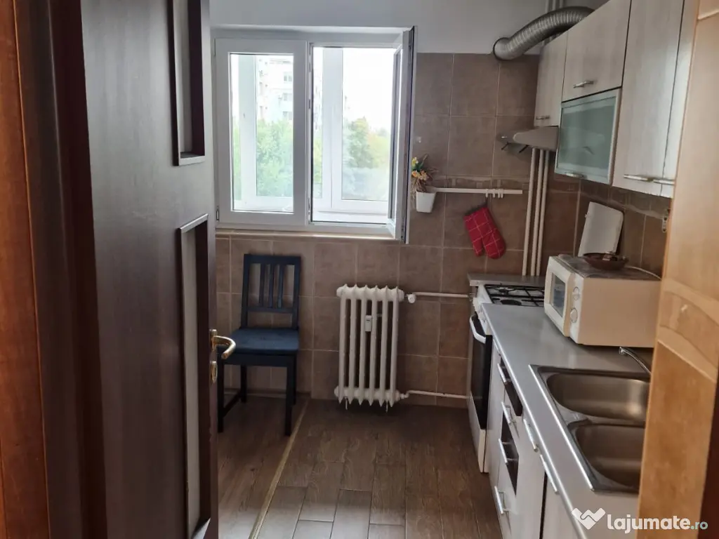 Inchiriez apartament 2 camere Crangasi cu loc parcare 