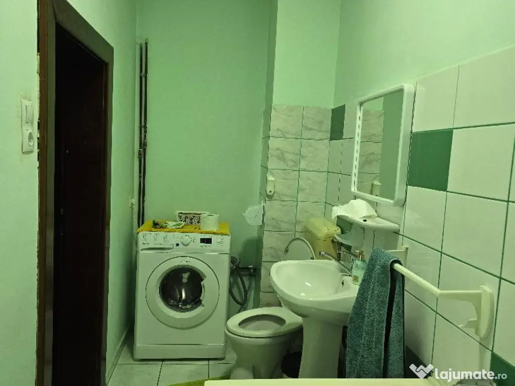 Inchiriez garsoniera la casa 