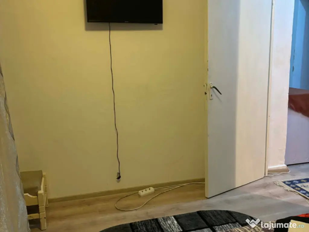 Apartament cu două camere de închiriat în zona Crihala 
