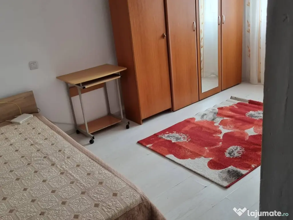 Inchiriez garsoniera 