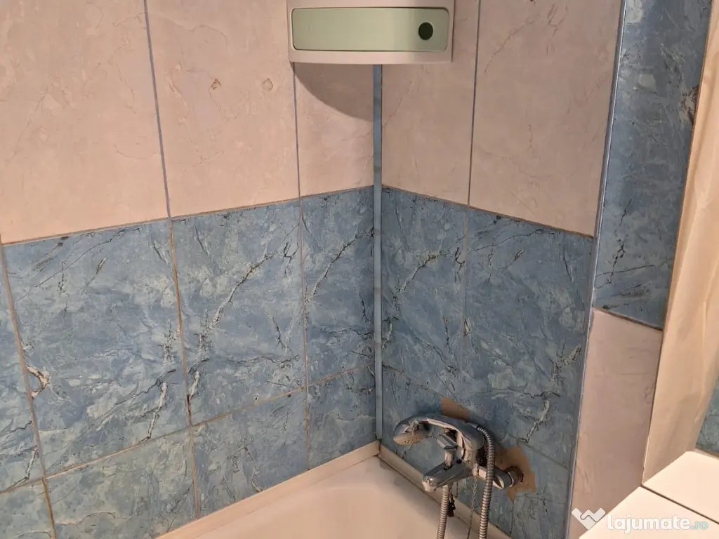 Inchiriez garsoniera 