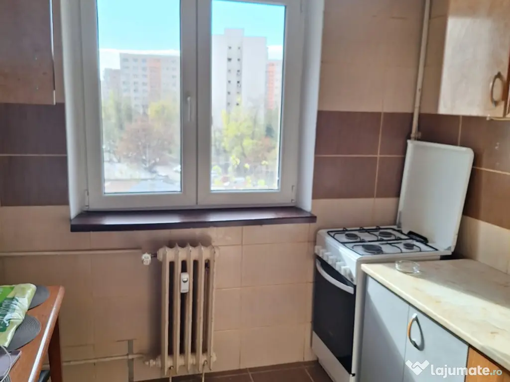 Inchiriez garsoniera 