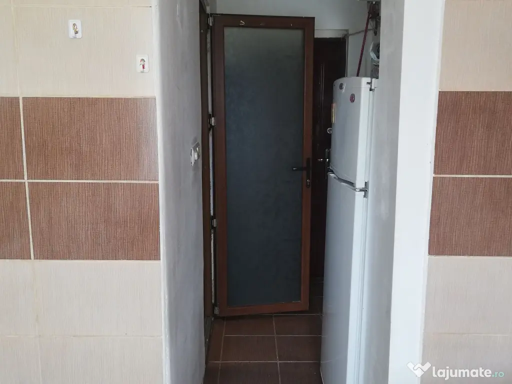 Inchiriez garsoniera 