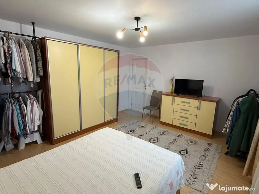 Casă / Vilă cu 3 camere de vânzare 